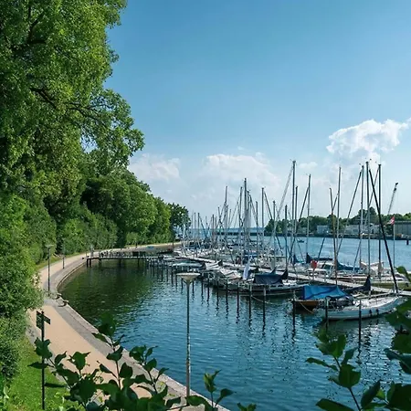 Hafenromantik - Wohnen Mit Charme Im Herzen Von Neustadt Mit Blick Auf Binnenwasser Neustadt in Holstein