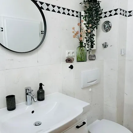 Hafenromantik - Wohnen Mit Charme Im Herzen Von Neustadt Mit Blick Auf Binnenwasser Apartment *