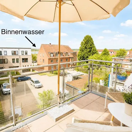 Apartament Hafenromantik - Wohnen Mit Charme Im Herzen Von Neustadt Mit Blick Auf Binnenwasser Neustadt in Holstein
