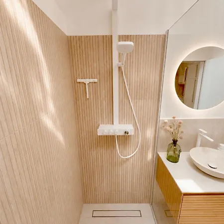 Apartament Hafenromantik - Wohnen Mit Charme Im Herzen Von Neustadt Mit Blick Auf Binnenwasser