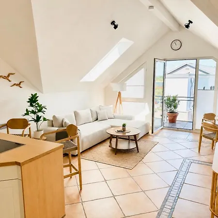 Hafenromantik - Wohnen Mit Charme Im Herzen Von Neustadt Mit Blick Auf Binnenwasser Apartament *